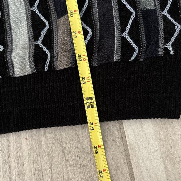 VTG Tundra Canada Mens 3D Knit Textured Sweater Size S Black Gray Retro Flaw* - Picture 11 of 14